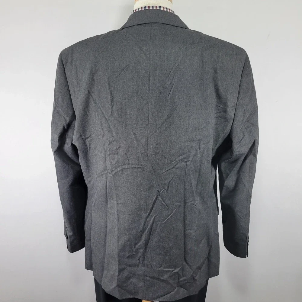 Van Heusen Men's Sport Coat Blazer Two Button Gray Polyester Blend Size‎ 46R